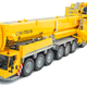 Illustration for article titled This Working 18-Wheel Lego Mobile Crane Is a Straight-Up Masterpiece